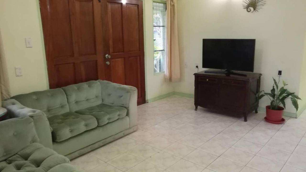 Malau Lodge نوكو ألوفا المظهر الخارجي الصورة